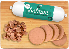PAKA ZWIERZAKA PEPE Kiełbaska Salmon Łosoś 200g - Zdjęcie nr 2